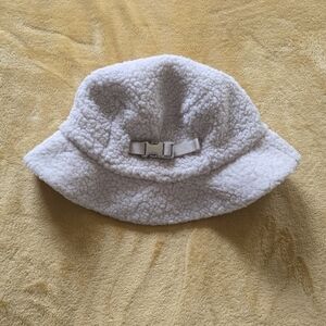 Lululemon Sherpa Bucket Hat in White Opal